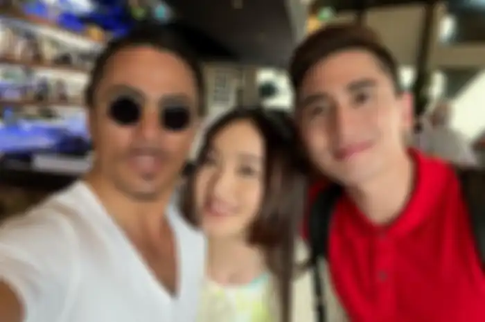 Natasha Wilona buka suara mengenai hubungan asmaranya dengan Verrell Bramasta. Dia juga santai menanggapi kabar dirinya sudah mualaf.