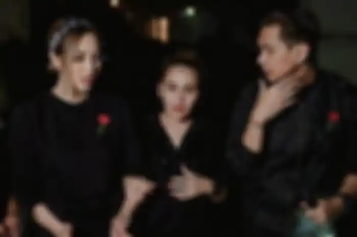 Sara Wijayanto, Ayu Ting Ting, Wisnu Hardana