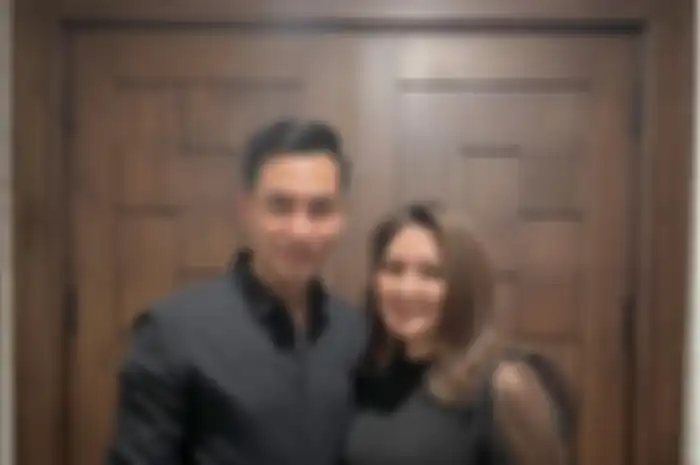 Romantisnya Darius Sinathrya dan Donna Agnesia