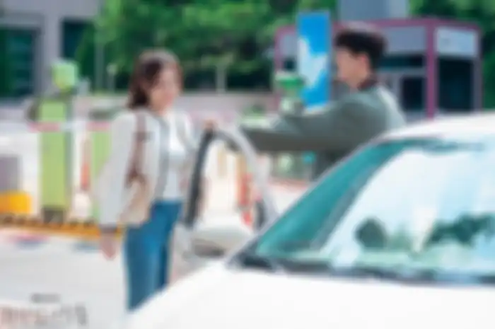Drama Forecasting Love and Weather