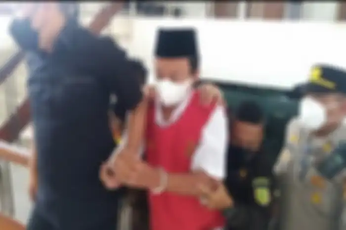 Foto Herry Wirawan Pelaku pemerkosaan santriwati di Bandung tetap divonis mati