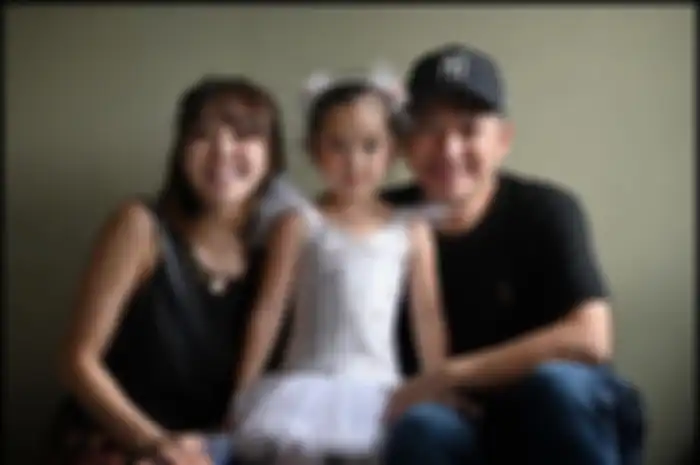 Foto orangtua Gempi kembali hidup satu atap cuma ilusi. Roy Marten blak-blakan tolak Gisel kembali jadi menantunya. Ini alasannya.
