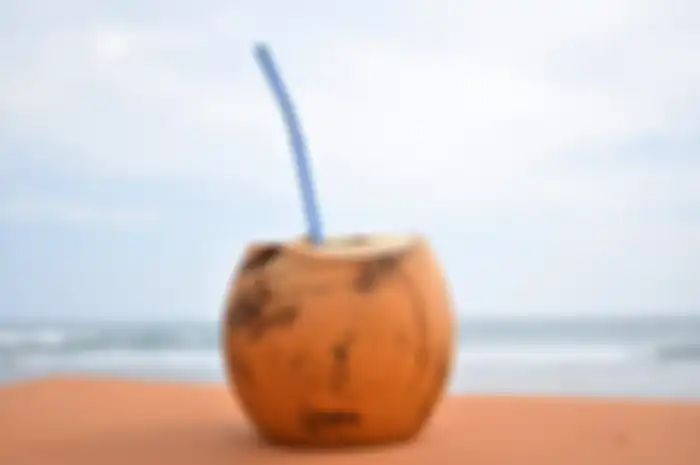 kesalahan minum air kelapa yang merugikan