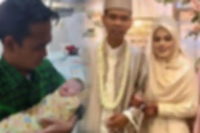 Istri Ustadz Abdul Somad, Fatimah Az Zahra melahirkan anak pertama