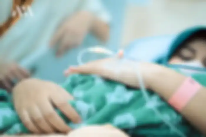 Aurel Hermansyah melahirkan anak pertamanya secara caesar