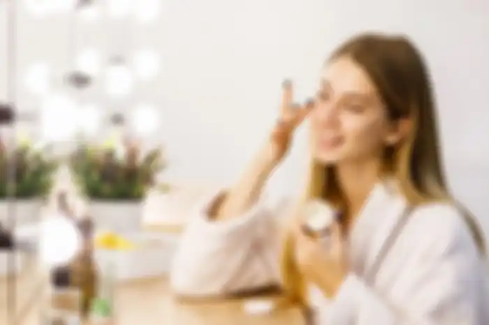 Tips hidup urutan skincare malam dari ahli dermatologi 