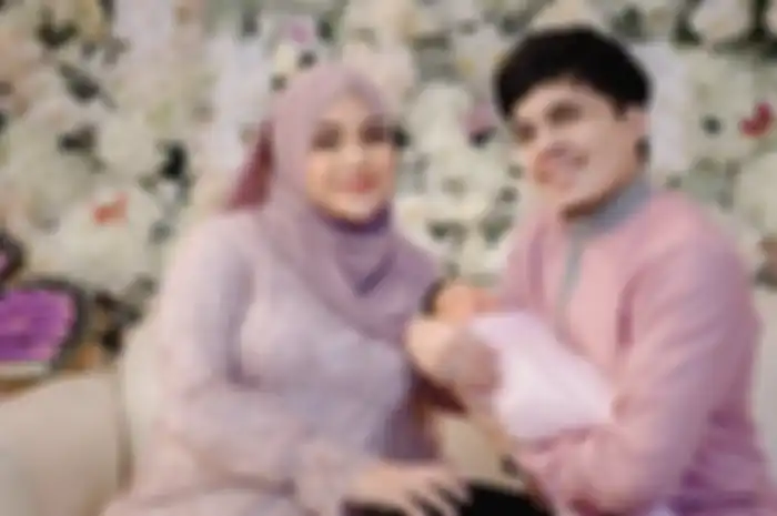 Potret Atta Halilintar dan Aurel Hermansyah bersama Baby A