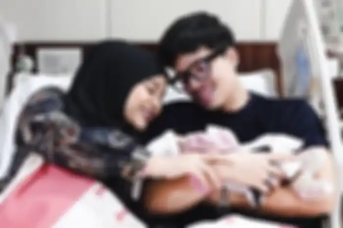Aurel Hermansyah dan Atta Halilintar bahagia setelah Ameena lahir ke dunia