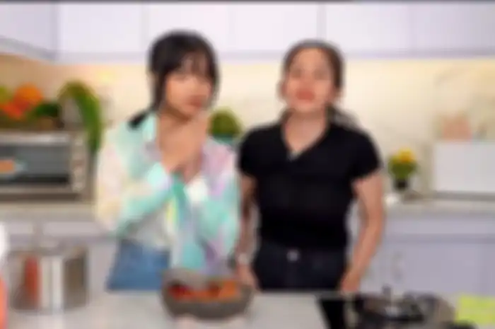 Fujianti Utami bersama Farida Nurhan 