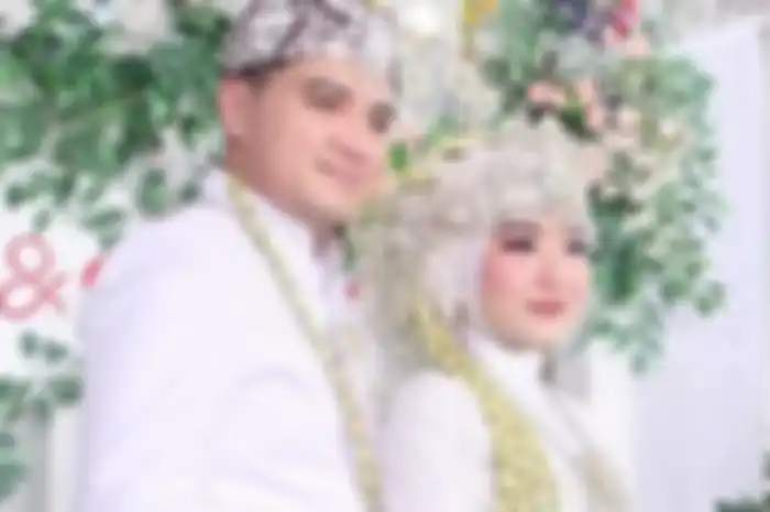 Foto wajah istri baru Steno Ricardo jadi bulan-bulanan netizen. Mawar AFI ungkap chat anaknya tak pernah dibalas oleh ayah dan ibu barunya.
