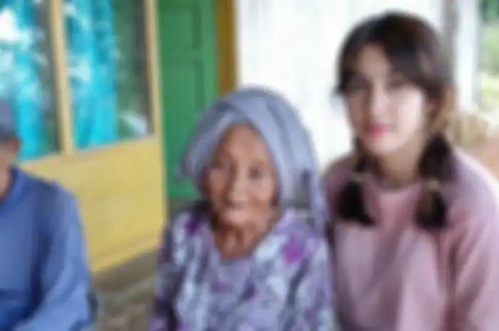 Ida (kanan) perempuan blasteran Sukabumi -Palestina yang viral di sosial media