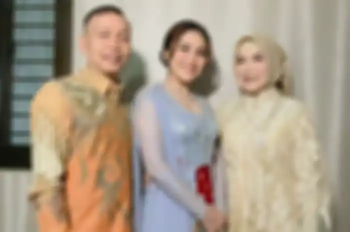Ayah Rozak, Ayu Ting Ting, dan Umi Kalsum