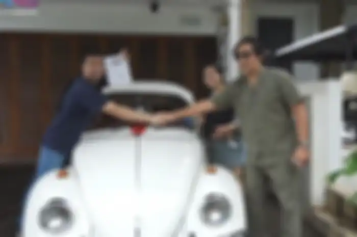 Nagita Slavina dapat kado mobil VW Klasik dari Andre Taulany