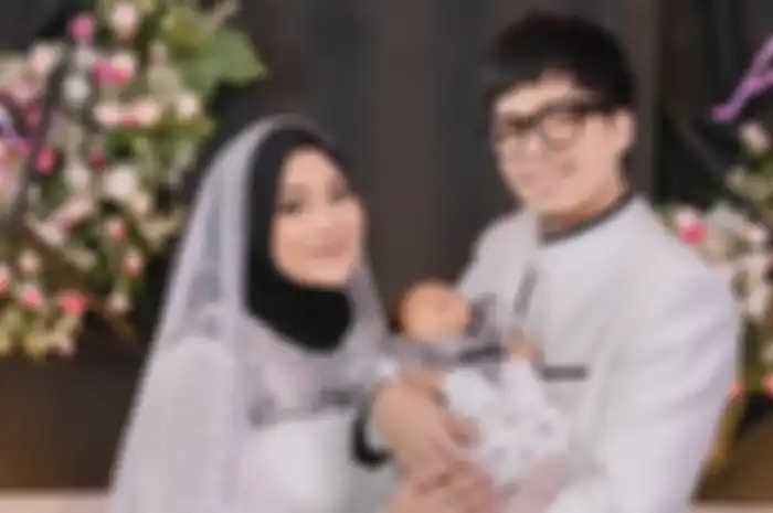 Aurel Hermansyah, Atta Halilintar, dan putrinya.