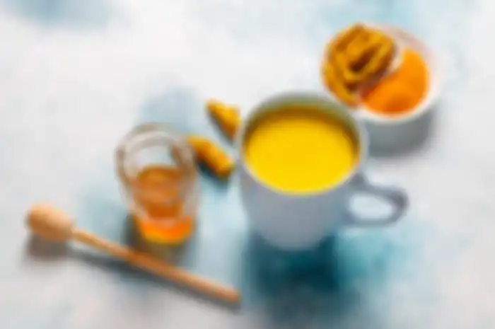 Aneka tips kesehatan yang didapat dari ramuan kunyit, lemon dan kayu manis.