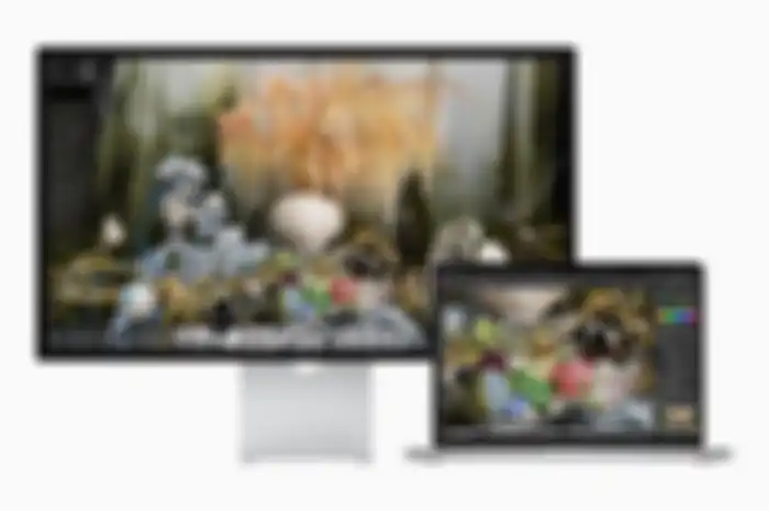 Studio Diplay dan MacBook Pro