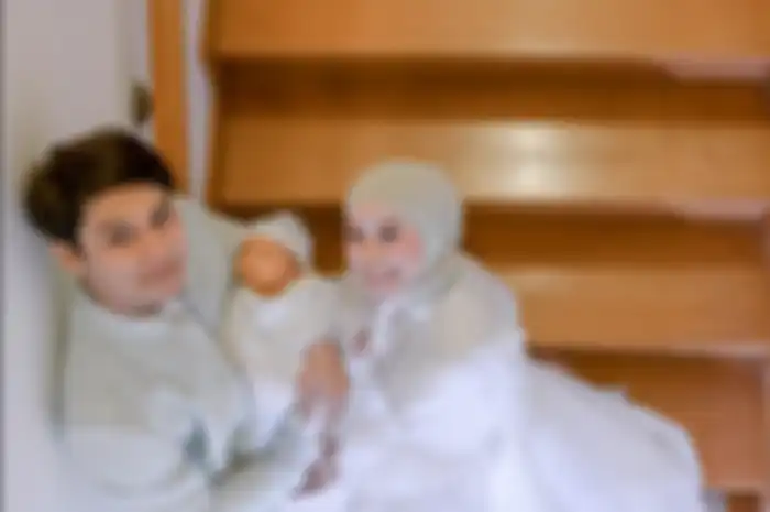 Lesti Kejora bersama suami dan anaknya
