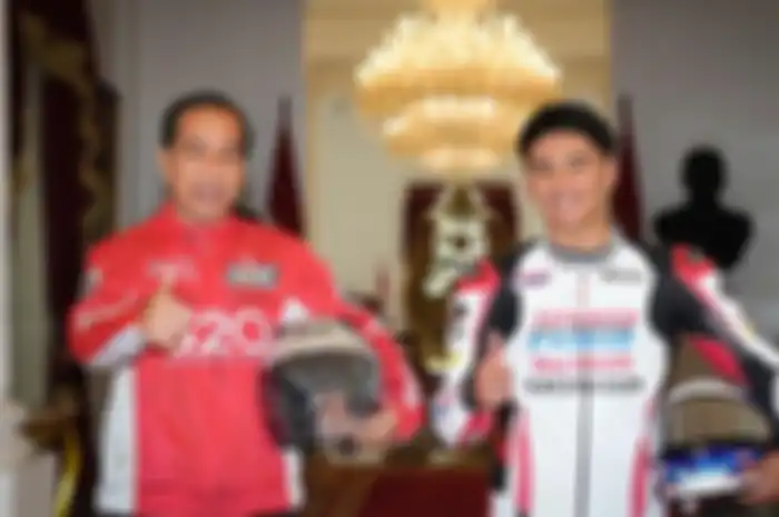 Mario Aji dan Presiden Jokowi usai parade MotoGP di Jakarta