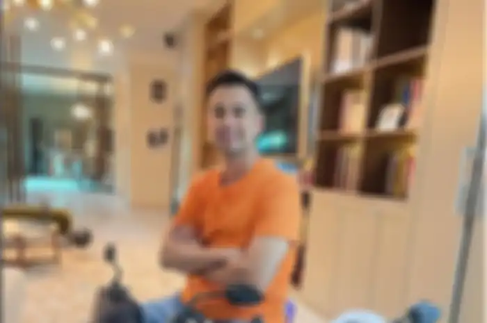 Raffi Ahmad Akui Tinggal 5 Tahun Lagi Ia Bakal Pensiun Jadi Artis Gegara Lihat Anak-anaknya.