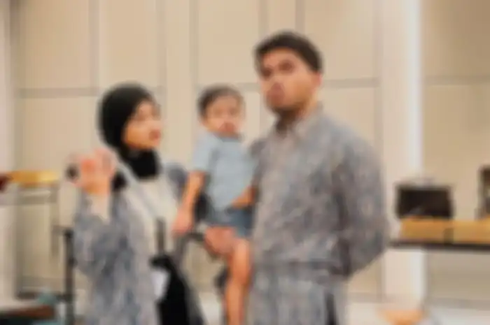 Fuji dan Thariq berangkat umroh