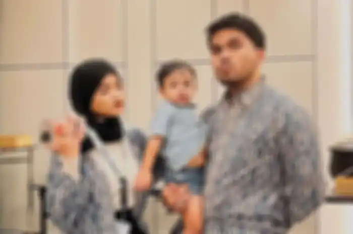 Fuji dan Thariq Halilintar ungkap pengalaman tak terlupakan selama jalani ibadah umrah.