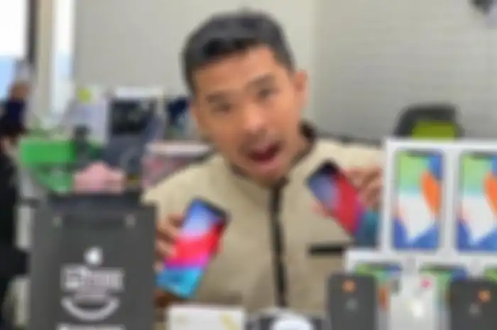 Putra Siregar pemilik PS Store 
