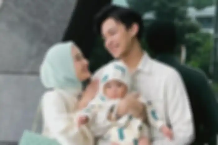 Rey Mbayang beri pesan menyentuh untuk istri dan putra pertamanya pasca Dinda Hauw alami keguguran.