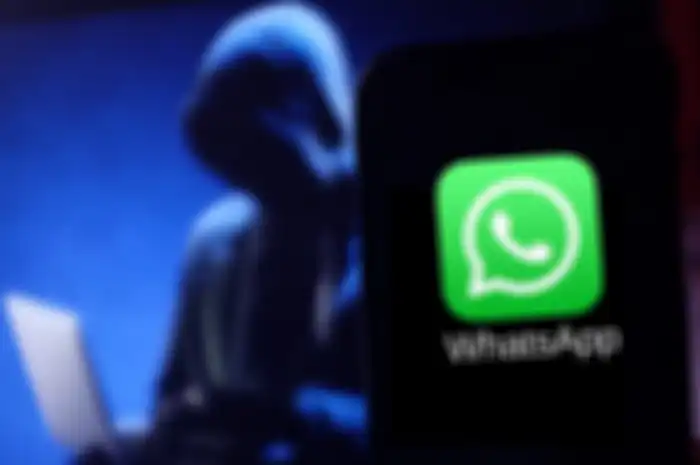 Ilustrasi akun WhatsApp disadap