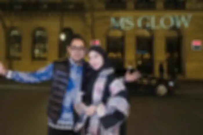 Gilang Widya Pramana alias Juragan 99 dan Shandy Purnamasari.