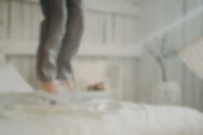 Aneka tips harian, begini cara cegah kutu bersarang di kamar mandi.