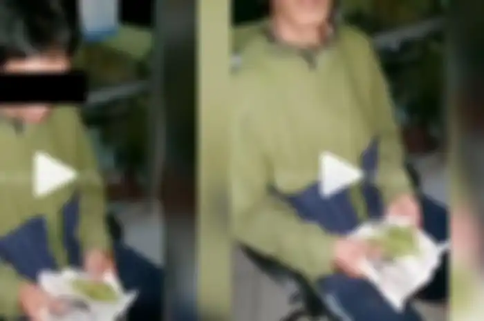 Merasa tertipu saat beli ganja, seorang tukang ojek lapor polisi.