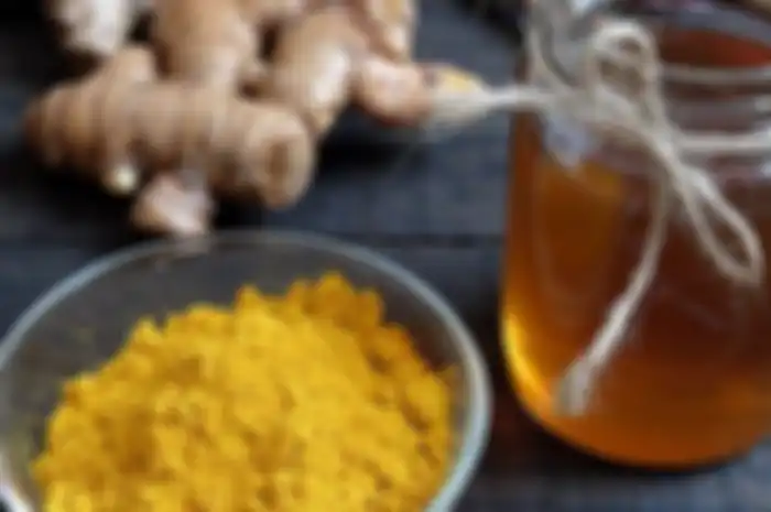 Manfaat campuran madu dan kunyit