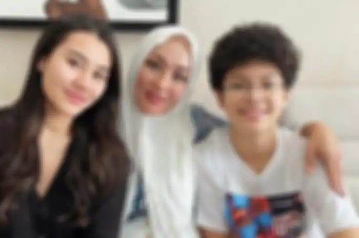 Aaliyah Massaid, Angelina Sondakh, dan Keanu Massaid 