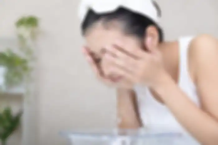 mencuci muka dengan baking soda