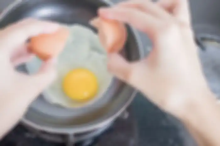 Olahan telur ceplok bisa jadi menu andalan 