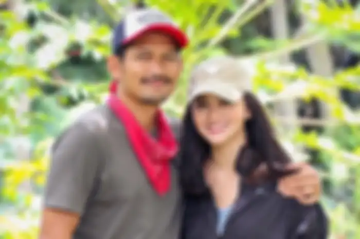  Ibnu Jamil dan Ririn Ekawati 