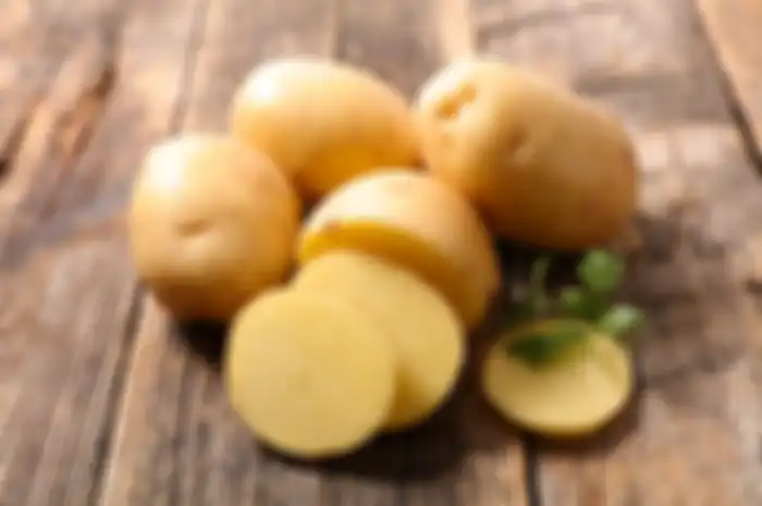 Kentang jadi skincare untuk mencerahkan kulit gelap