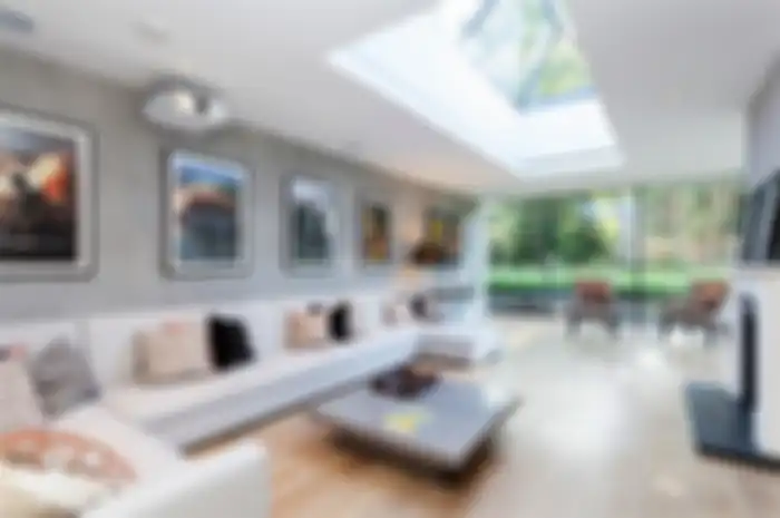 Ilustrasi skylight di rumah