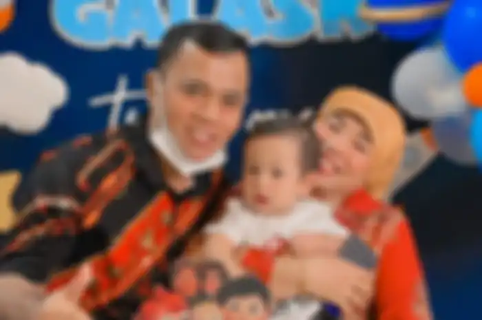 Dewi Zuhriati, Haji Faisal, dan Gala Sky 