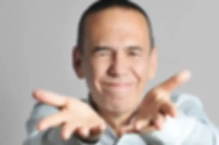 Komedian sekaligus pengisi suara film animasi Gilbert Gottfried telah meninggal.