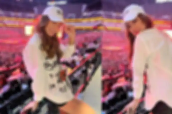 Luna Maya bahagia melihat konser BTS dari jarak dekat. 