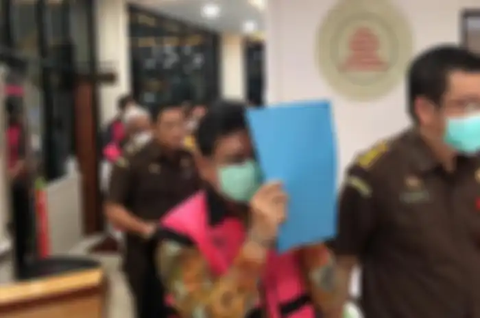 Direktur Jenderal Perdagangan Luar Negeri Kementerian Perdagangan RI, Indrasari Wisnu Wardhana ditetapkan sebagai tersangka tindakan melanggar hukum dalam Pemberian Fasilitas Ekspor Minyak Goreng Tahun 2021-2022.