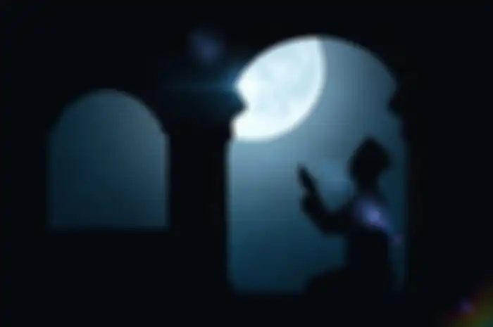 Salat malam Lailatul Qadar dilaksanakan ketika sepuluh hari terakhir di bulan Ramadan.