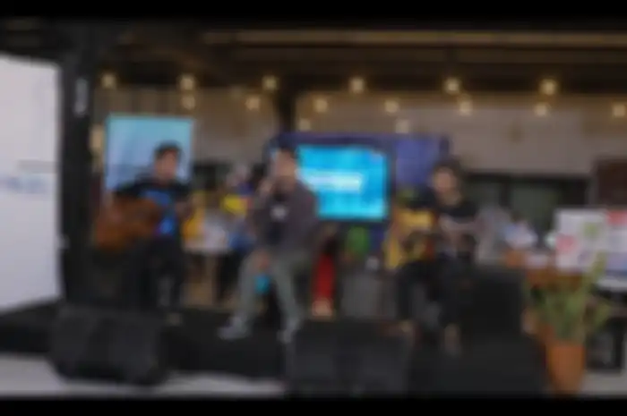 Penampilan band HAI Demos: Timmy Time dalam acara Launching Co-Working Space KG Media, Jumat (22/4/2022).