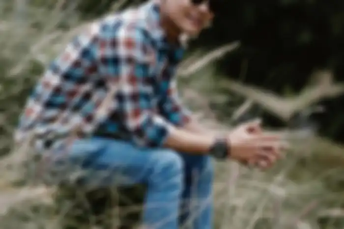 Tri Suaka sudah minta maaf ke Andika Kangen Band. Namun, eks pengamen Jogja ini bikin murka Erwin Agam gegara monetisasi lagu viral ini.