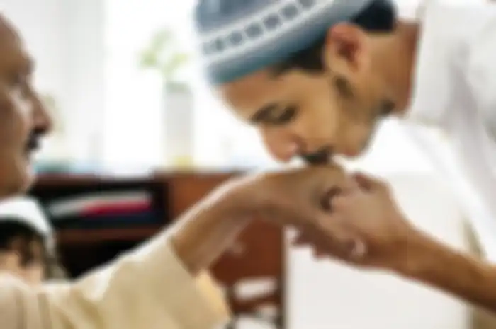 Ucapan maaf pada orang tua saat Lebaran.