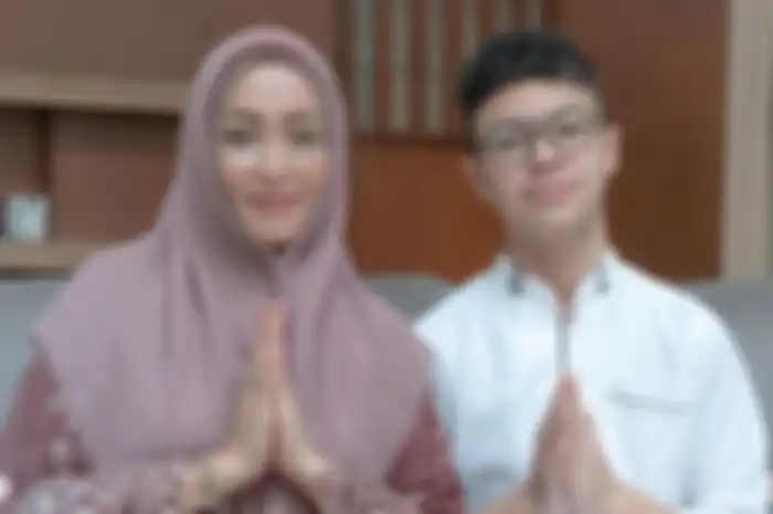 Keanu Massaid dan Angelina Sondakh