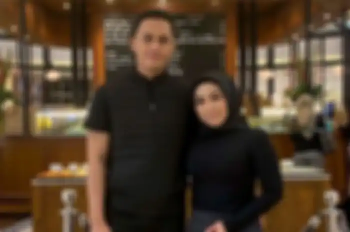 Muzdalifah dan Fadel Islami 