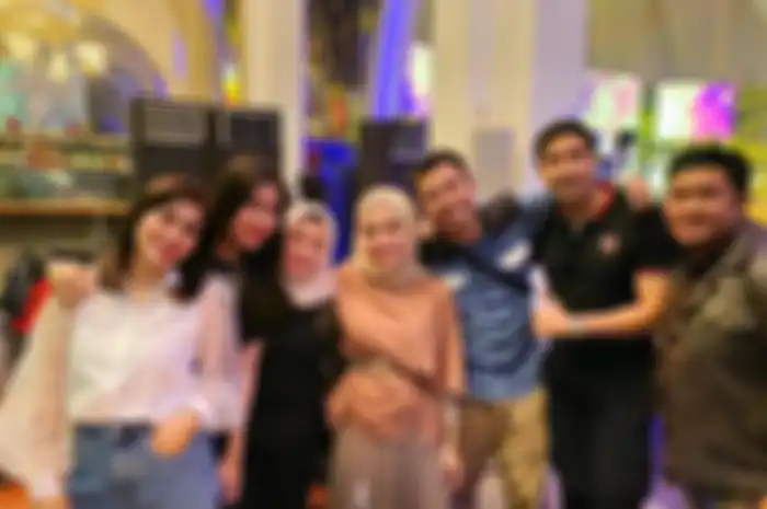 Medina Zein dan keluarga Raffi Ahmad
