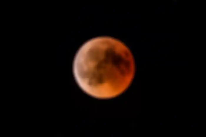Gerhana bulan total diperkirakan terlihat di Indonesia pada 8 November 2022.